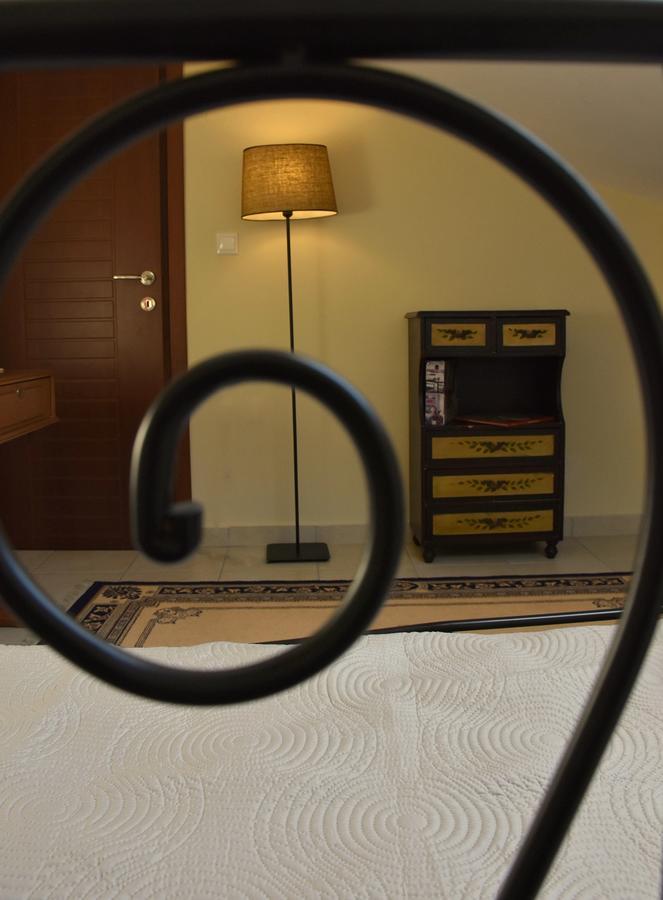 Elisavet Apartment *