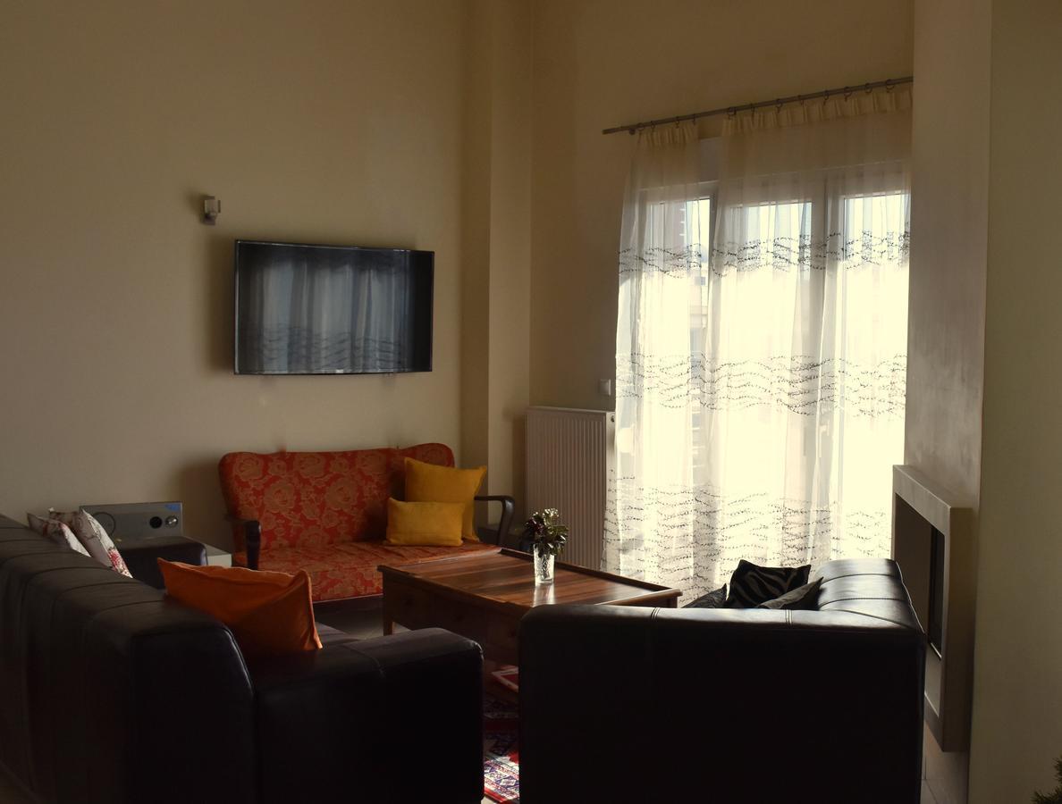 Elisavet Apartment *